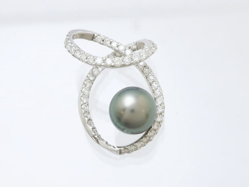 【買取】K18 WG ホワイトゴールド 黒パール ペンダント トップ 1.00ct