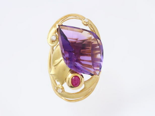 【買取】K18 アメシスト デザイン リング・指輪・ペンダントトップ 32.72ct 0.38ct 0.11ct